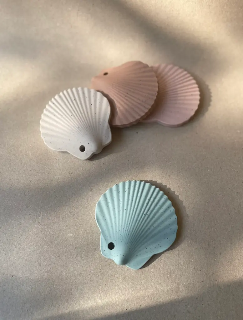 Anneau de dentition en silicone en forme de coquille 4 - Léo et Léa.webp